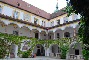 Würdiges Ambiente für den Lieferantentag: Das Kardinal-Döpfner-Haus auf dem Freisinger Domberg