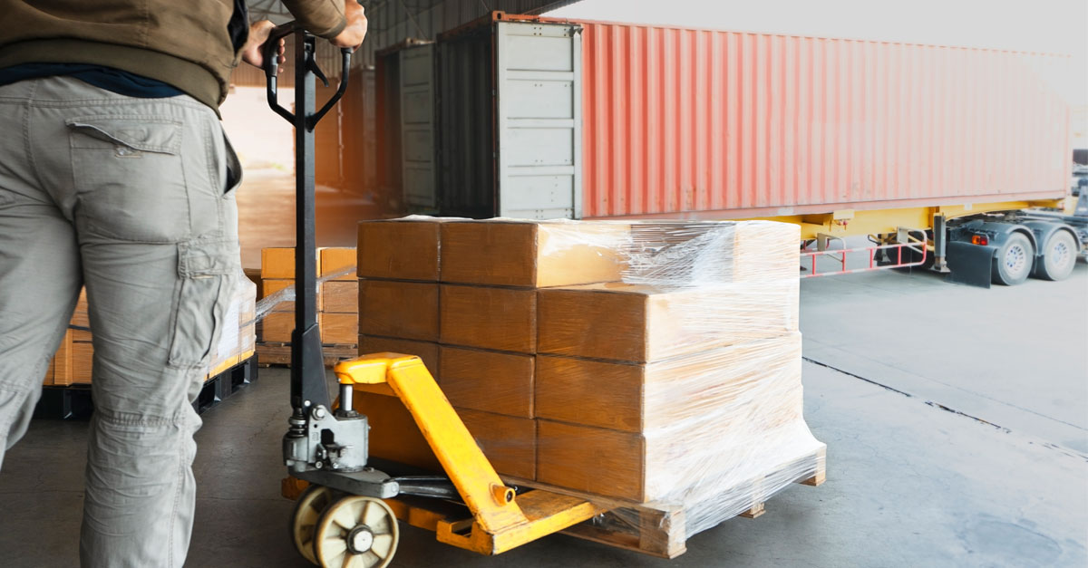 Der Zusammenbruch der Transportnetze gefährdet den reibungslosen Materialfluss zu den Werken und damit die Wiederaufnahme der Produktion. Die Ladungsvorschau schafft hier Abhilfe.