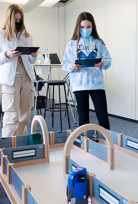 Navigating the labyrinth with a robot